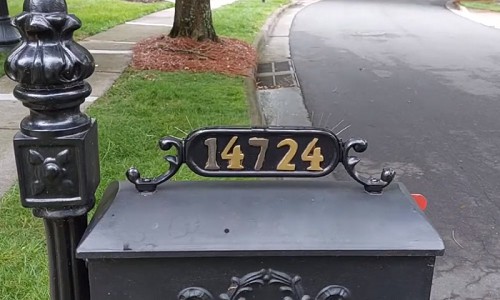 put-bird-spikes-on-your-mailbox